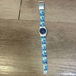 Swatch Oula Group LW144 Fish Print Strap